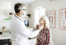 Los cánceres de cabeza y cuello se categorizan, a su vez, de acuerdo a la zona de la cabeza o del cuello en la que empiezan.