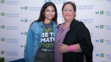 Karla Beltrán junto a la paciente Yazmín Vázquez