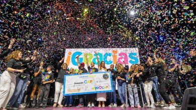 Emblemático evento Uniendo Cabezas 2026 por parte de la Fundación CAP. Es un evento que consiste en la afeitada masiva y donación de cabello.