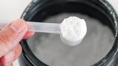 La creatina está compuesta por tres aminoácidos y se encuentra principalmente en los músculos del cuerpo y el cerebro.