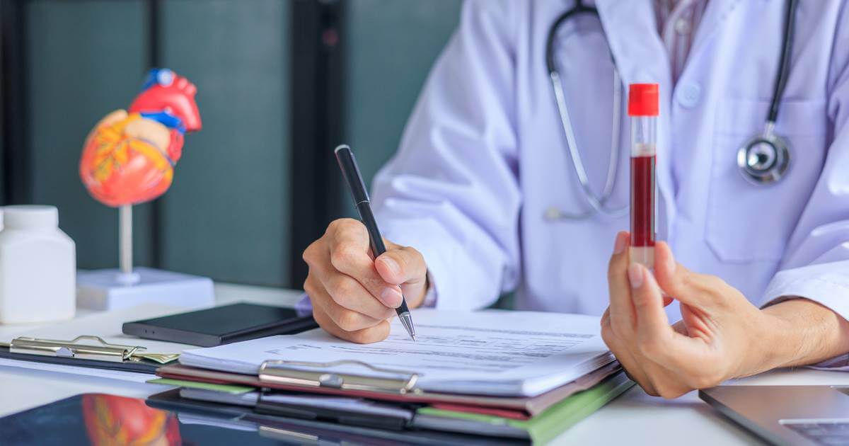 El Instituto Nacional de Cáncer define la leucemia como un término amplio que describe los cánceres de células sanguíneas.